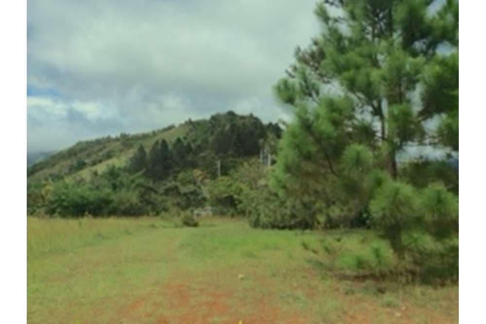 Mountain Land with Panoramic Views  Mountains and Valleys are the View — foto 6
