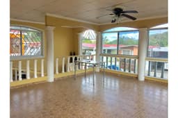 SE VENDE AMPLIA CASA en Venta en Altos de Cáceres, Arraiján