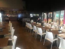 Comercial en Venta 12 de Octubre RAH PA: 20-2110