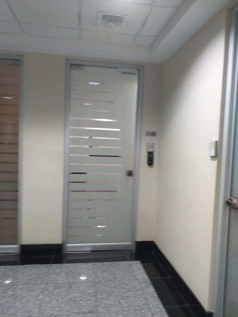 ALQUILER OFICINA TORRES LAS AMERICAS — foto 1