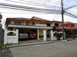 CASA EN ALQUILER Y VENTA EN ALTOS DE PANAMA RQM 21-11991