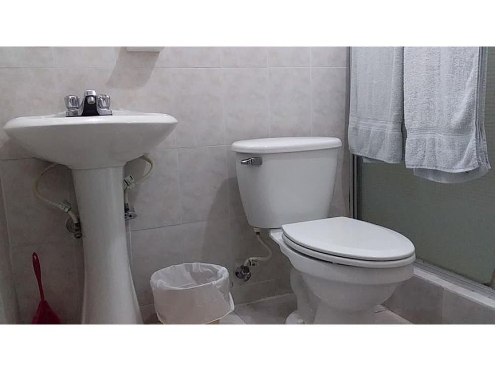 APARTAMENTO EN VENTA EN ALBROOK RQM 21-2927 — foto 2