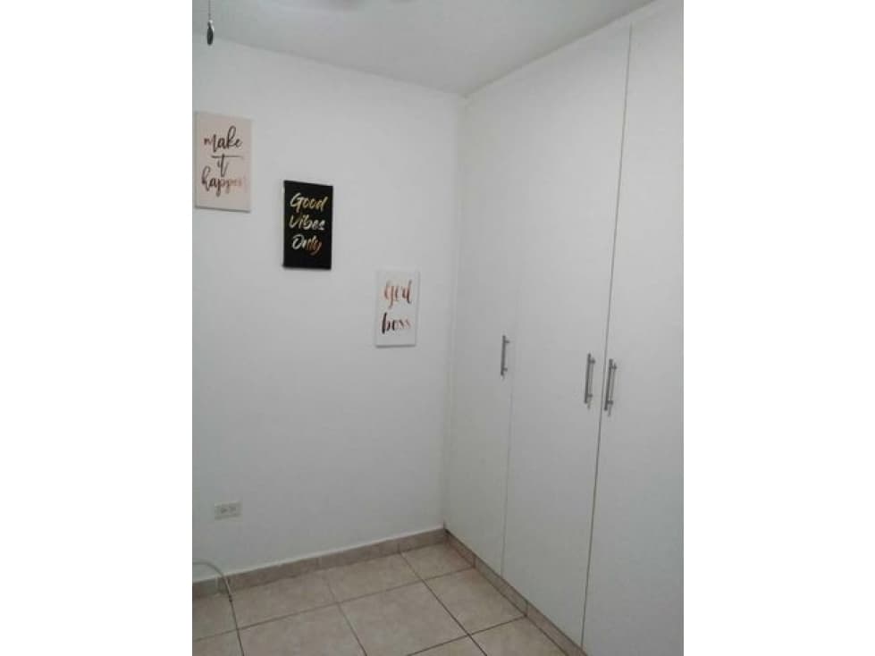 Apartamento en alquiler en carrasquilla YMW — foto 2