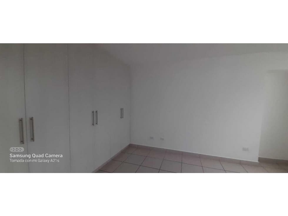 Apartamento en alquiler en Parque Lefevre YMW — foto 3