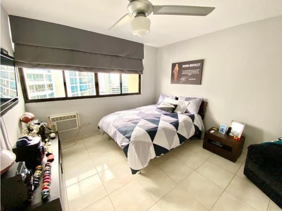 Se VENDE Apartamento en Marbella. — foto 5