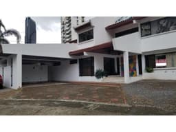 Casa en Alquiler o Venta en MARBELLA Bella Vista JG2110664