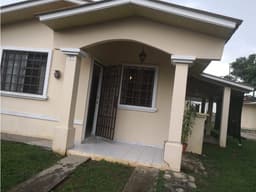 Alquiler de casa en La Chorrera OLLU2732