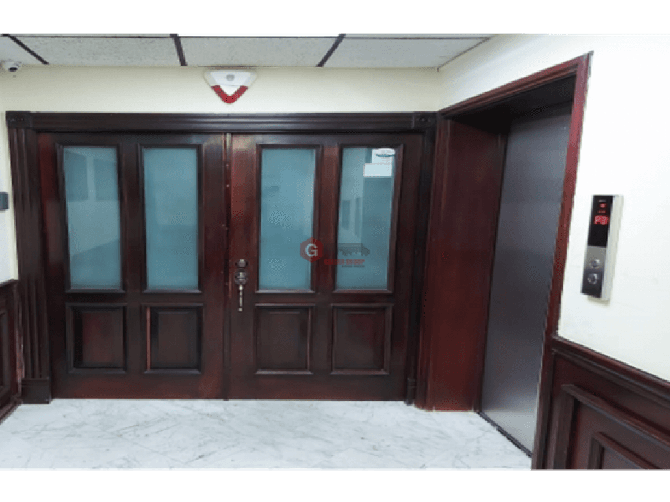 OFICINA / EDIFICIO VALLARINO / CALLE 50 / AREA BANCARIA / 250 M2 — foto 2