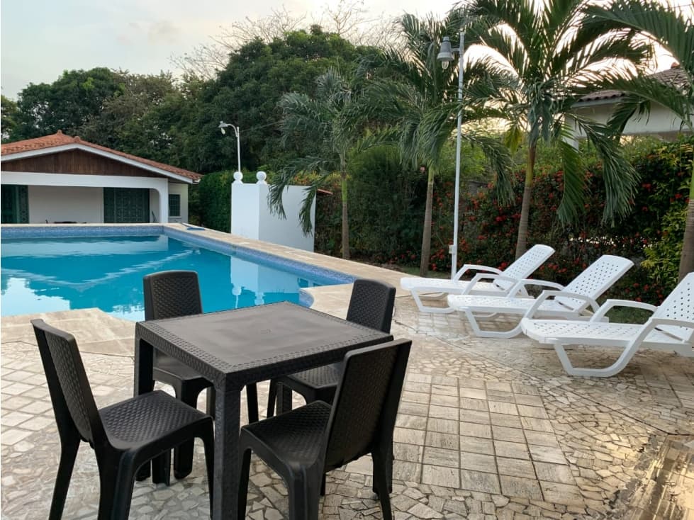 CORONADO / VILLA ROMA / 1.500 M2 TERRENO / 200 M2 CONST / 5 RECAMARAS — foto 1
