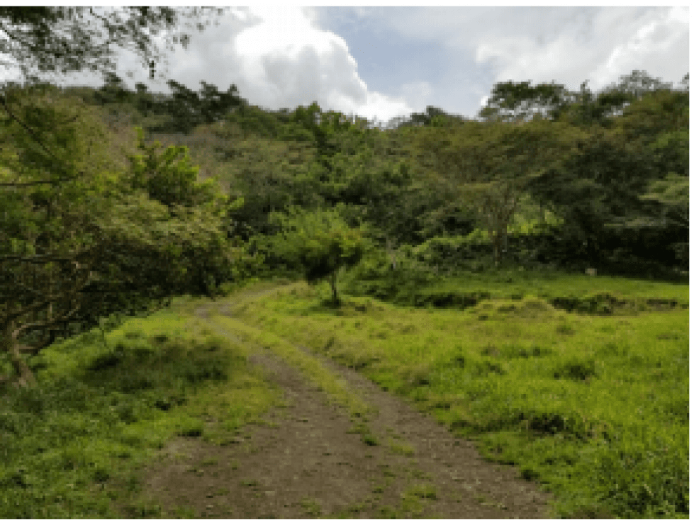 SE VENDE FINCA EN SORA 5120DM — foto 1