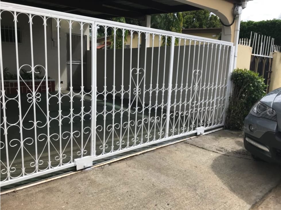 Se Alquila Casa en Campo Limberg $ 900 — foto 2