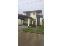 Se Vende casa en Mirador del Lago  GANGA!! $ 198k