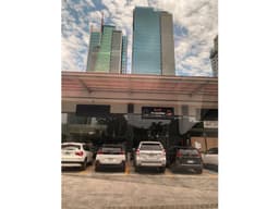 alquilo hermoso local en plaza en obarrio