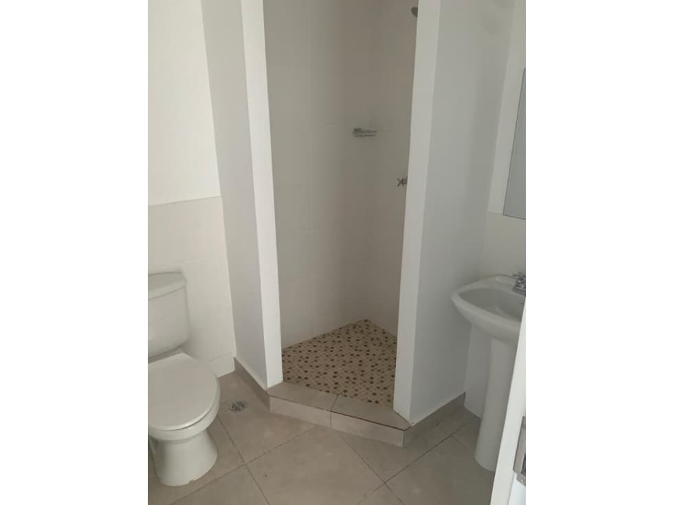 Se alquila apartamento de 64 m2 en la Vía España $730 — foto 6