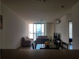 Se vende apartamento ubicado en Paitilla. Amueblado.