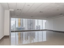 Oficina en Evolution Tower, Calle 50 (ID 12716)