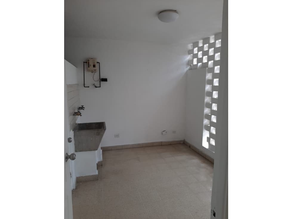 APARTAMENTO VACIO PH VISTA MAR CALLE 50 — foto 4