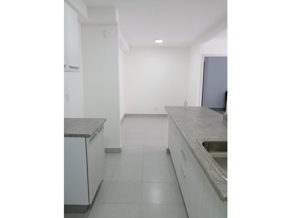 APARTAMENTO VACIO PH ILO VIA ESPAÑA — foto 5
