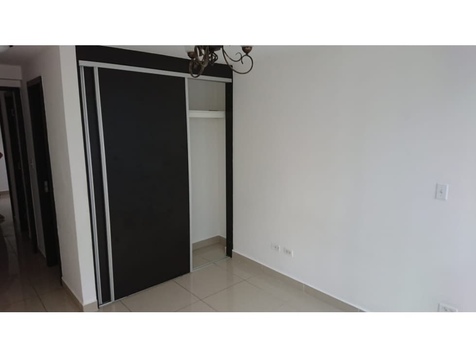 APARTAMENTO EN VENTA PH CORAL TOWERS VIA ESPAÑA — foto 6