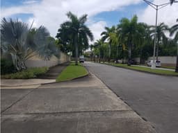 Sea Confiable vende Lote De Terrero Residencial En Costa Del Este