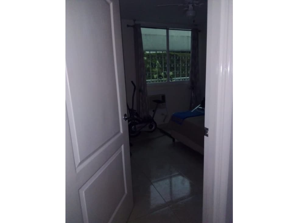 Vendo apartamento en plaza Edison el mare  400 — foto 3