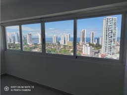Se alquila apartamento en PH Tee One con linea blanca