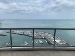 Vendo o alquilo apartamento amoblado en Sky residences, Av Balboa