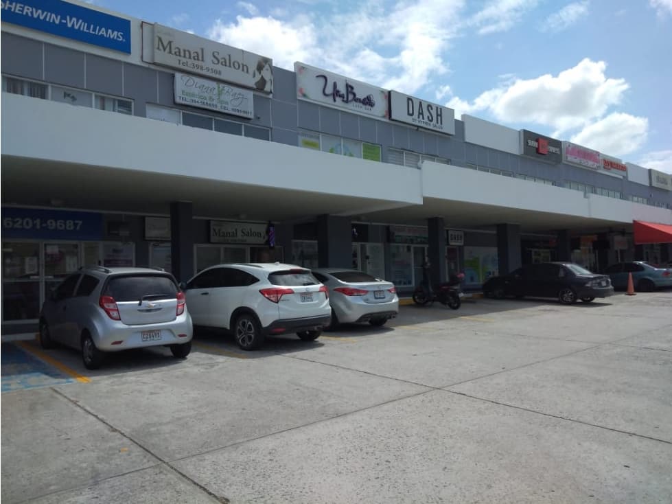 ALQUILO LOCAL EN BRISAS DEL GOLF — foto 3