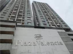 VENTA DE APARTAMENTO AMOBLADO EN PH PLAZA VALENCIA VIA ESPAÑA