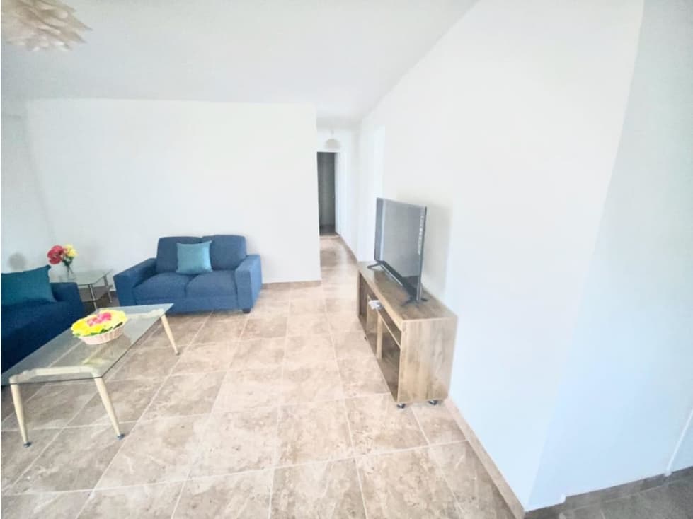 SE ALQUILA APARTAMENTO AMOBLADO 3 REC EN ALBROOK — foto 2