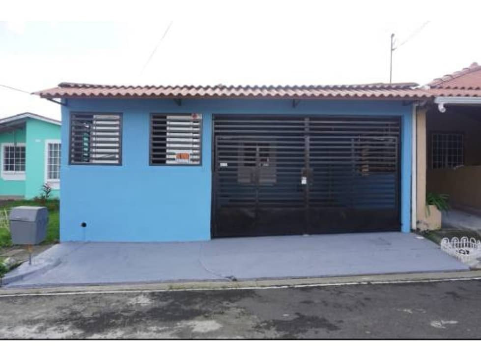 SE VENDE CASA EN LA CHORRERA MONTELIMAR — foto 1