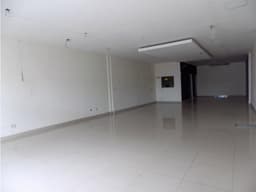 SE ALQUILA LOCAL COMERCIAL 106MTS EN VÍA TOCUMEN