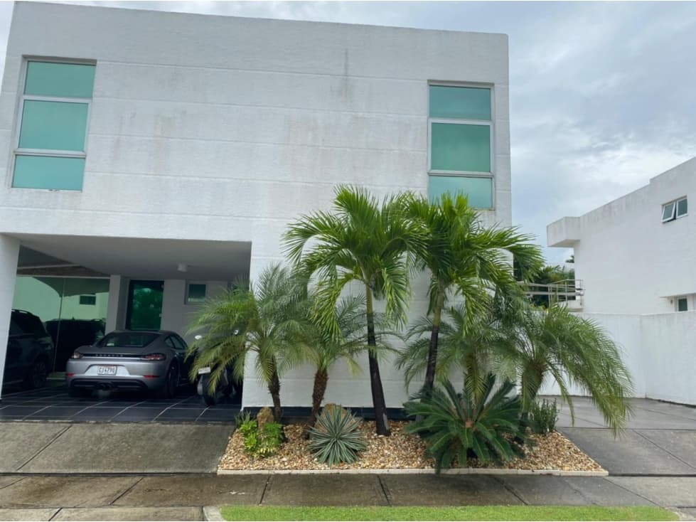 CASA A LA VENTA EN COSTA SUR — foto 1