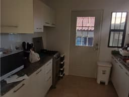 SE ALQUILA CASA SEMI-AMOBLADA EN LAS CUMBRES