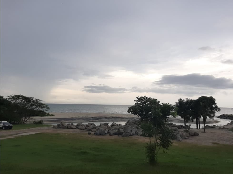 ALQUILE APARTAMENTO EN PLAYA BLANCA — foto 2