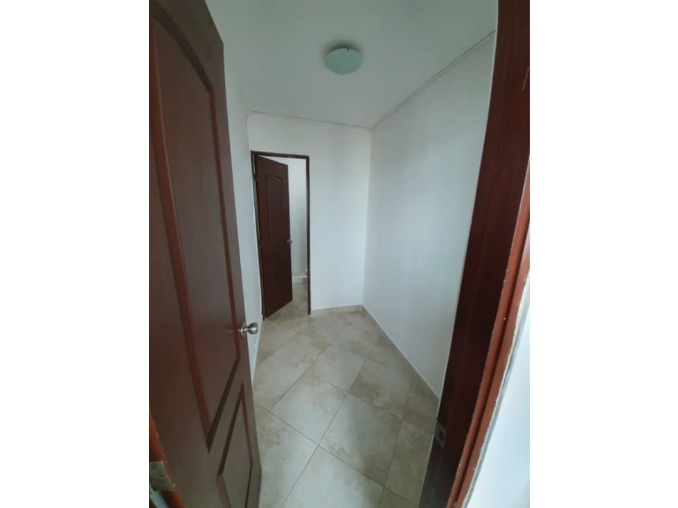 SE ALQUILA PENTHOUSE 203MTS EN EL CANGREJO — foto 5