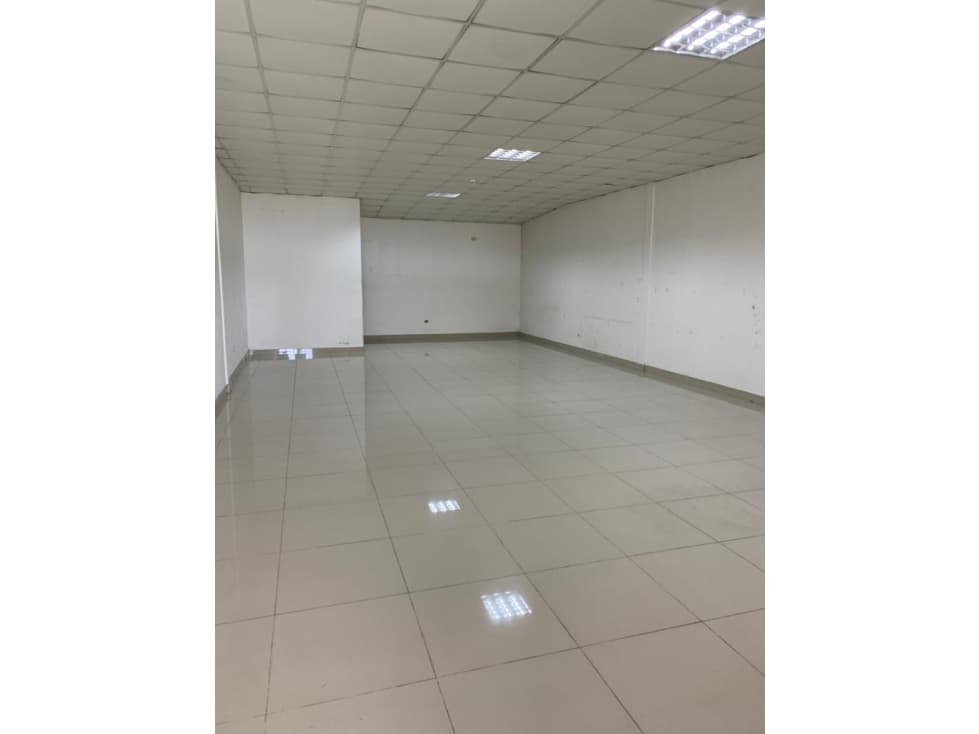 SE ALQUILA LOCAL COMERCIAL 106MTS EN VÍA TOCUMEN — foto 4