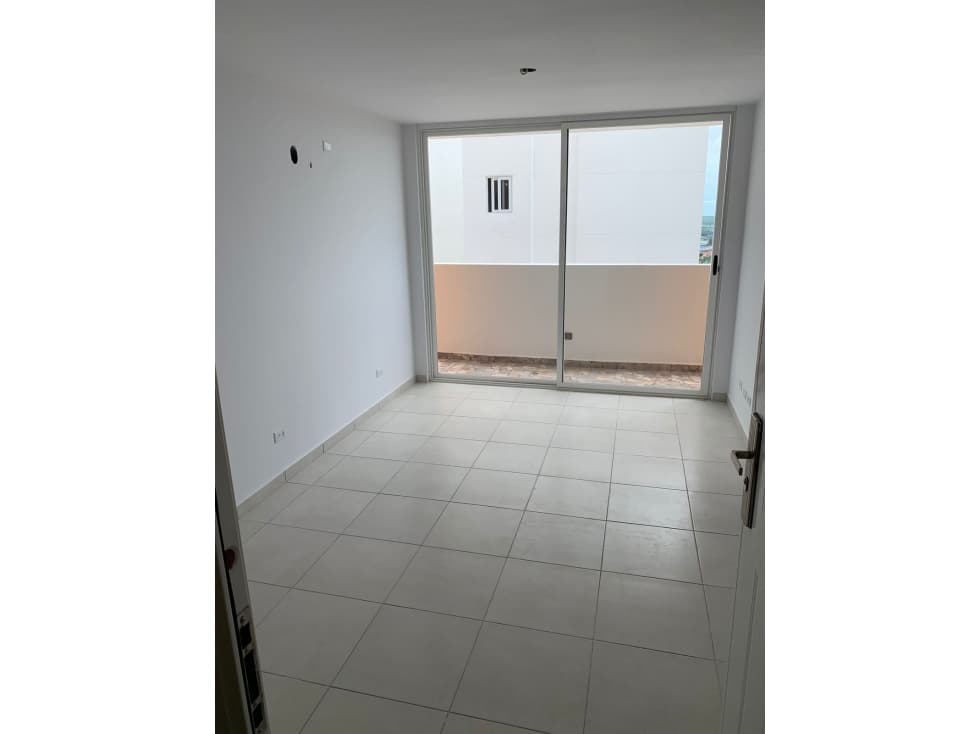 SE ALQUIILA APARTAMENTO 2 REC VACIO EN EL CRISOL — foto 1