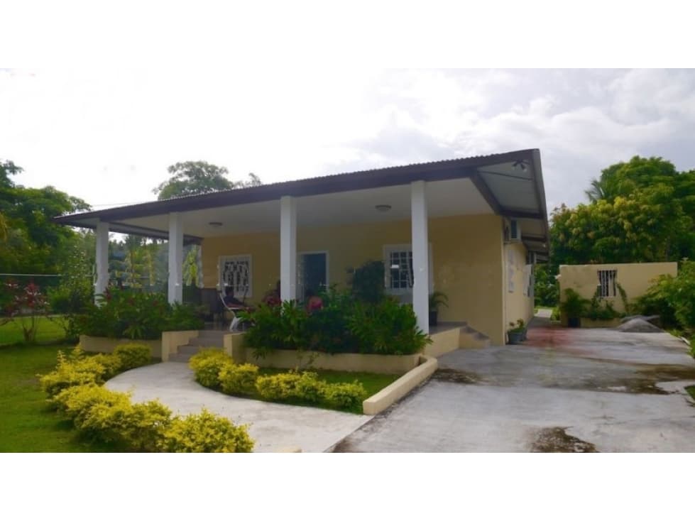 CASA EN CALLE VERANO-CORONADO — foto 2