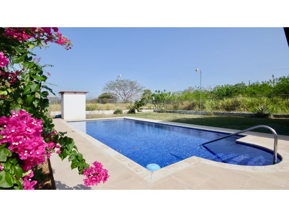 CASA CON PISCINA EN CORONADO — foto 1