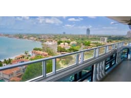 APARTAMENTO FAMILIAR EN CORONADO COUNTRY CLUB