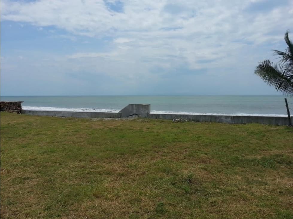 VENTA TERRENO FRENTE A LA PLAYA GORGONA — foto 4