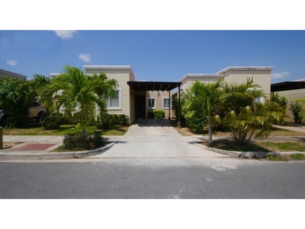 HERMOSA CASA EN PARAÍSO VILLAGE — foto 1