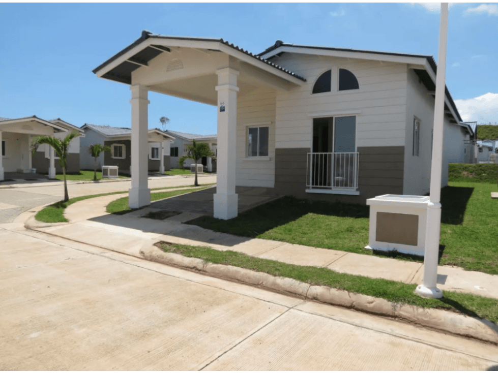 SE VENDE CASA DE PLAYA VACAMONTE PLAYA DORADA — foto 1