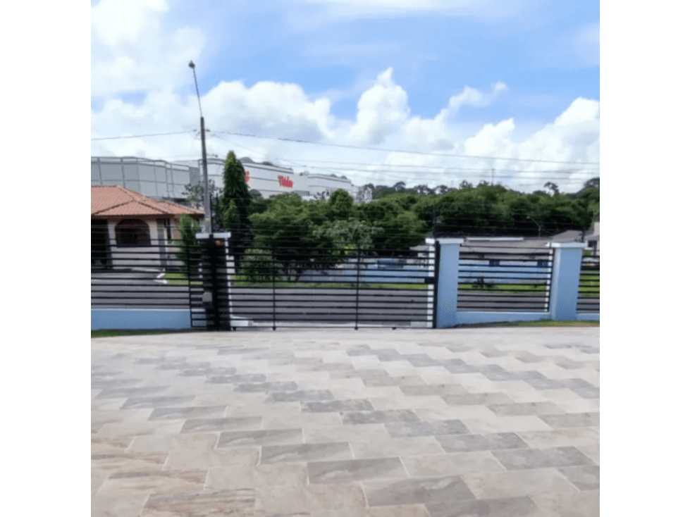 SE VENDE CASA URB LOMAS DE SANCARLITOS DAVID CHIRIQUÍ — foto 1