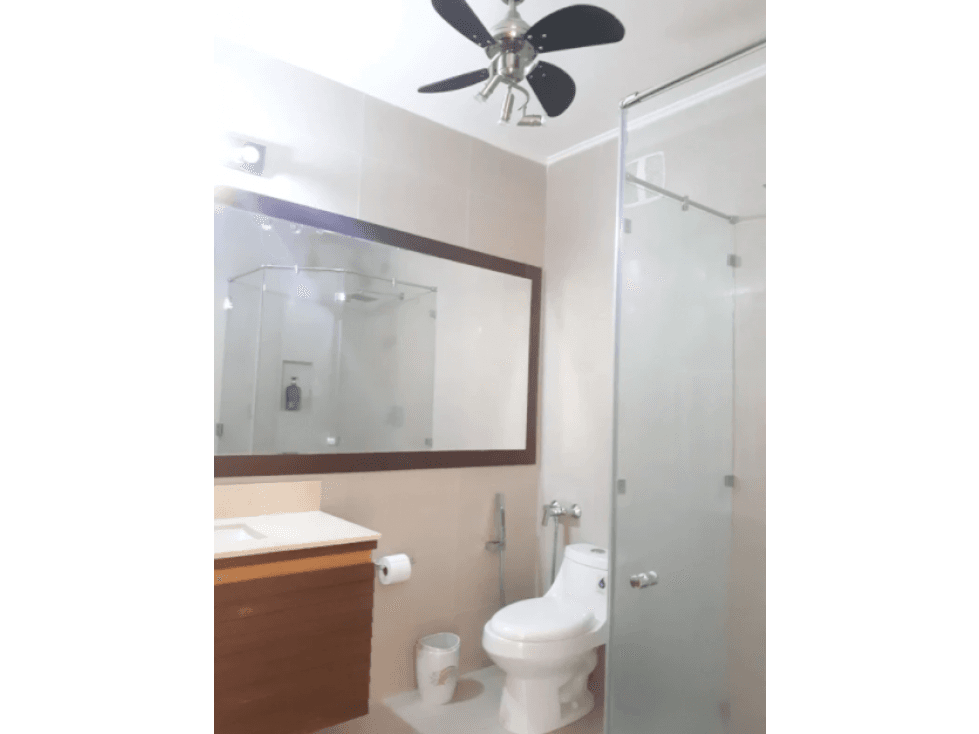 SE VENDE APARTAMENTO LAS UVAS PLAYA PERLAMAR — foto 3