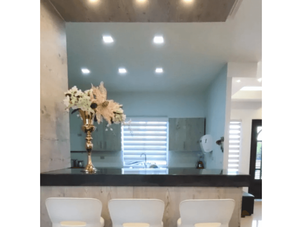 SE VENDE CASA URB LOMAS DE SANCARLITOS DAVID CHIRIQUÍ — foto 4