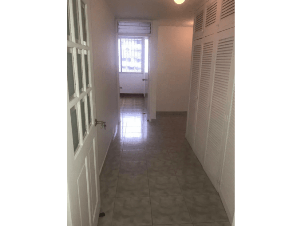 SE VENDE APARTAMENTO OBARRIO — foto 4