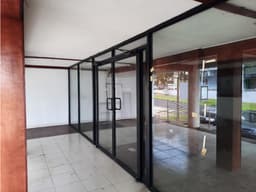SE ALQUILA LOCAL OBARRIO