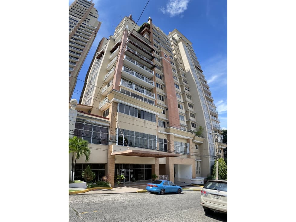 Alquiler de Apartamento en El Cangrejo — foto 1